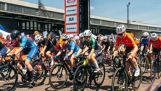 Fahrradrennen am Flughafen Tempelhof