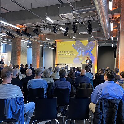 Ein Monat der Erinnerung – Der Mai am Flughafen Tempelhof