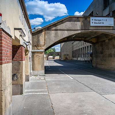 Ausstellung Ziviler Friedensdienst im HANGAR1