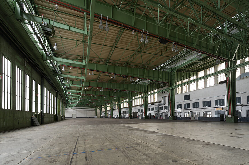 leere Hangar Halle am Flughafen tempelhof