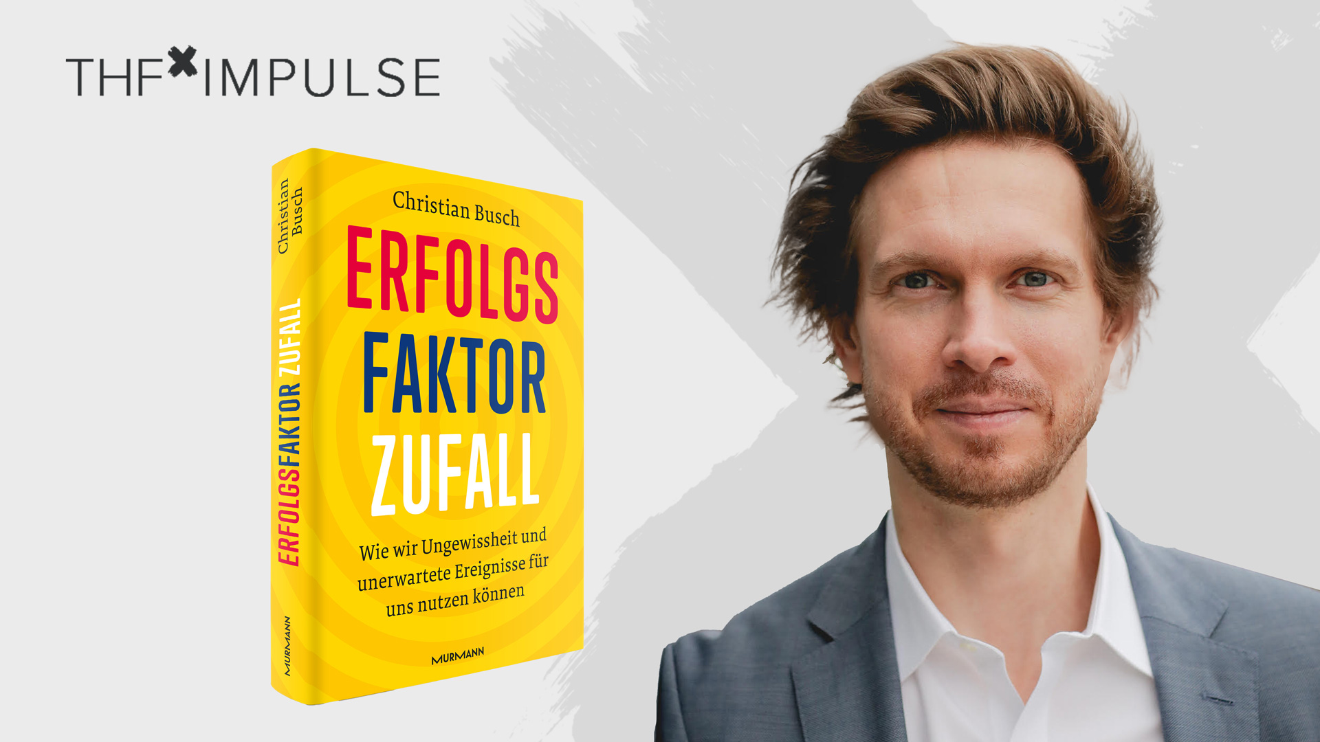 Blonder Mann neben einem gelben Buch